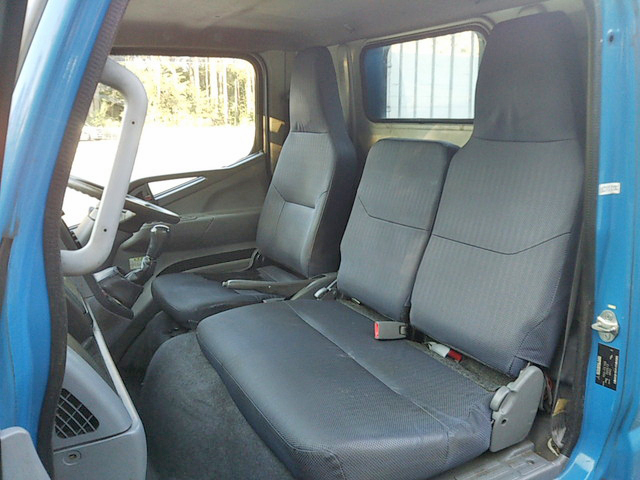 三菱ふそうキャンターアルミブロック小型（2t・3t）[写真33]