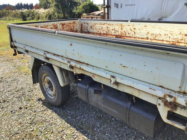 トヨタハイエース平ボディ小型（2t・3t）[写真04]