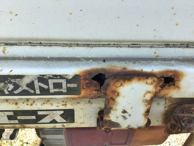 トヨタハイエース平ボディ小型（2t・3t）[写真05]