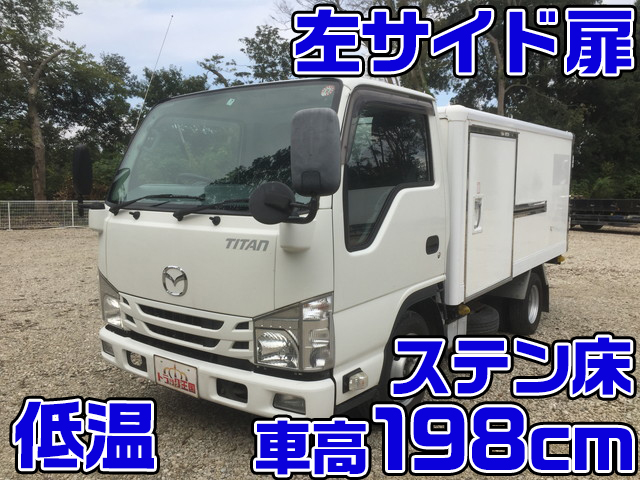 マツダタイタン冷凍車（冷蔵車）小型（2t・3t）[写真01]