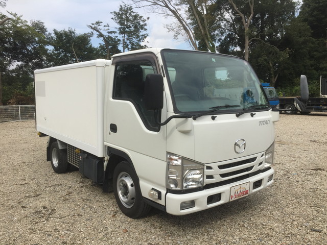 マツダタイタン冷凍車（冷蔵車）小型（2t・3t）[写真03]