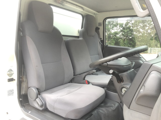 マツダタイタン冷凍車（冷蔵車）小型（2t・3t）[写真31]