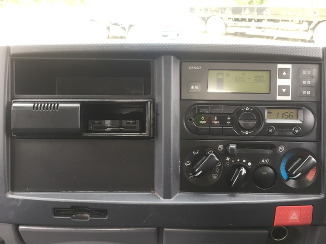 マツダタイタン冷凍車（冷蔵車）小型（2t・3t）[写真38]