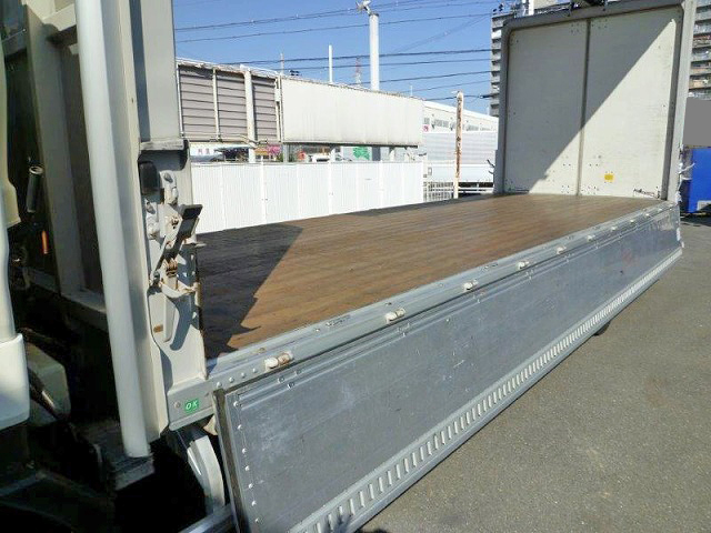 いすゞフォワードアルミウイング中型（4t）[写真17]