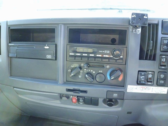 いすゞフォワードアルミウイング中型（4t）[写真33]