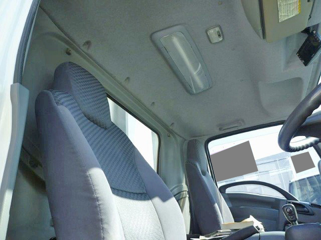 いすゞフォワードアルミウイング中型（4t）[写真37]