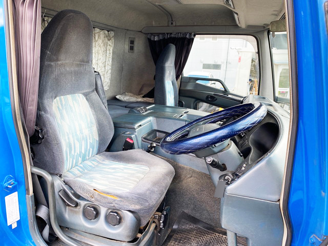 三菱ふそうスーパーグレートユニック4段大型（10t）[写真33]