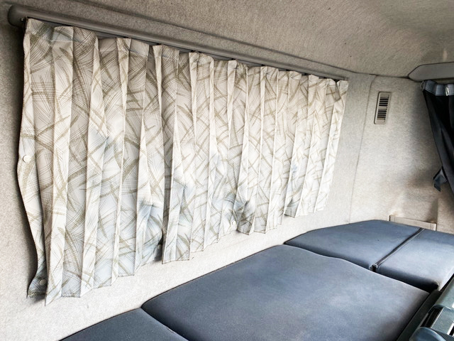 三菱ふそうスーパーグレートユニック4段大型（10t）[写真35]