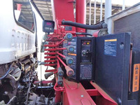 いすゞフォワードユニック4段中型（4t）[写真08]