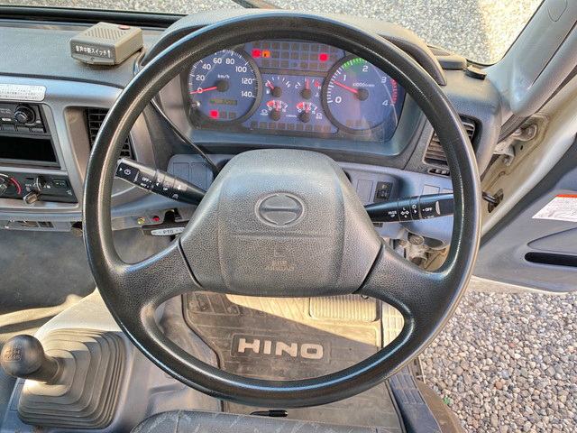 日野レンジャークレーン3段中型（4t）[写真35]