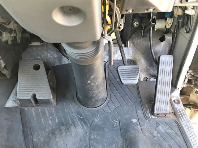 日産アトラス平ボディ小型（2t・3t）[写真25]