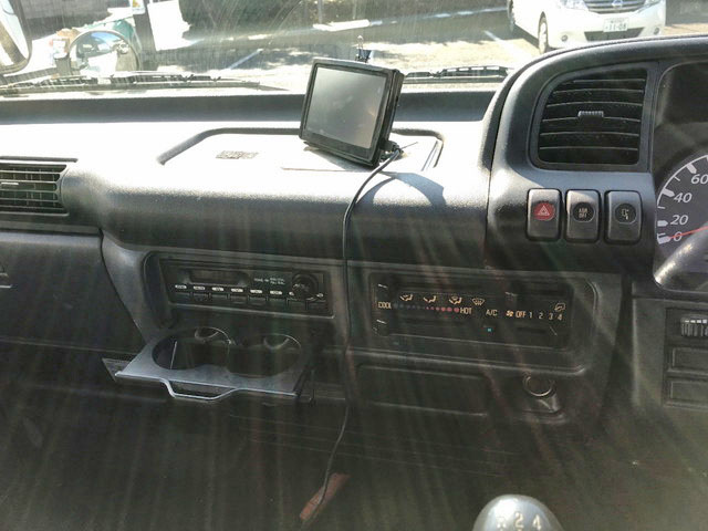 日産アトラス平ボディ小型（2t・3t）[写真28]