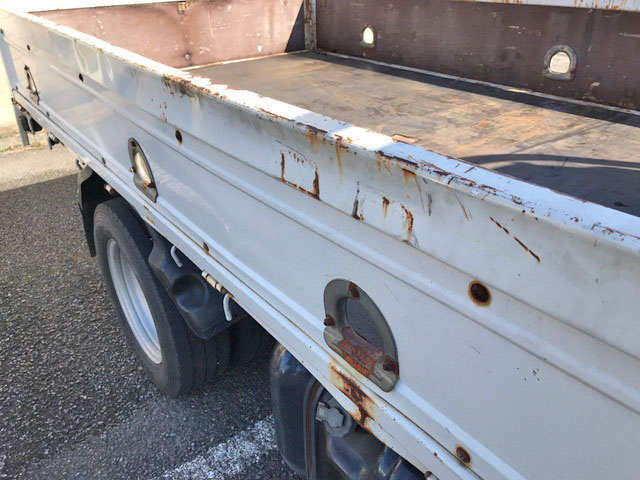 日産アトラス平ボディ小型（2t・3t）[写真03]