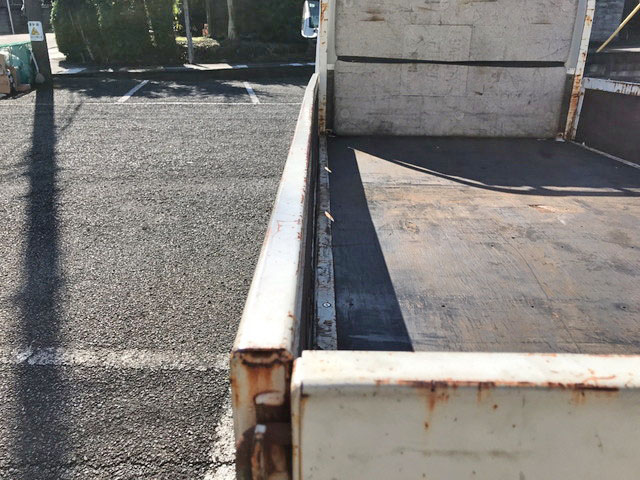 日産アトラス平ボディ小型（2t・3t）[写真07]