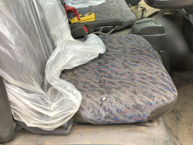 いすゞエルフアームロール小型（2t・3t）[写真28]