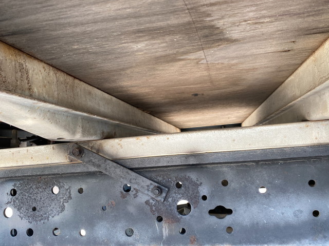 トヨタダイナ平ボディ小型（2t・3t）[写真12]