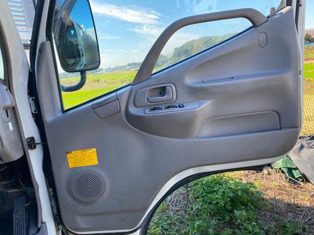 トヨタダイナ平ボディ小型（2t・3t）[写真19]