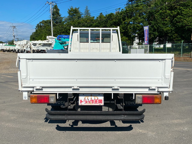 トヨタダイナ平ボディ小型（2t・3t）[写真08]