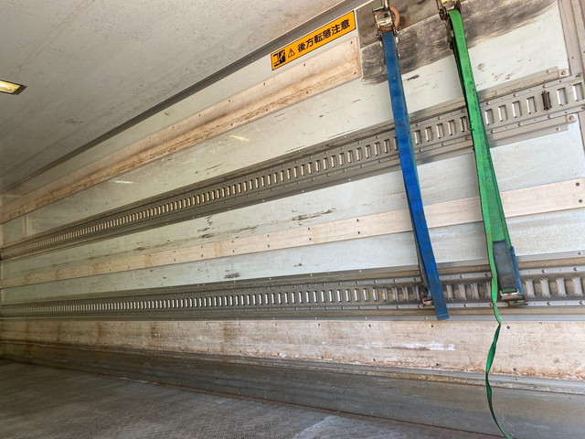 三菱ふそうファイター冷凍車（冷蔵車）中型（4t）[写真13]