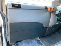 三菱ふそうファイター冷凍車（冷蔵車）中型（4t）[写真32]