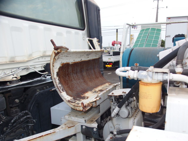 三菱ふそうスーパーグレートミキサー車（コンクリートミキサー）大型（10t）[写真16]