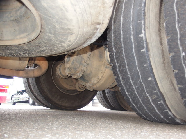 三菱ふそうスーパーグレートミキサー車（コンクリートミキサー）大型（10t）[写真25]