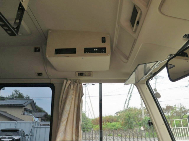 三菱ふそうローザマイクロバス[写真19]