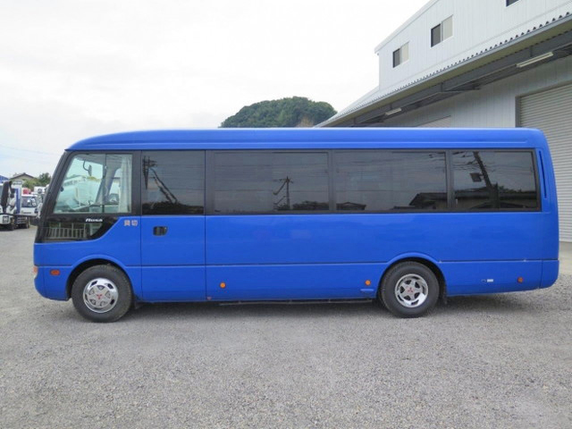 三菱ふそうローザマイクロバス[写真04]