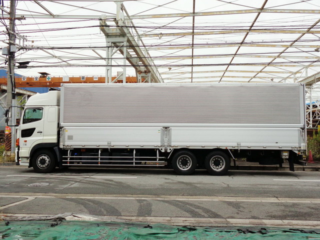 日野プロフィアアルミウイング大型（10t）[写真03]
