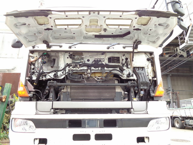 日野プロフィアアルミウイング大型（10t）[写真09]