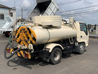 いすゞエルフバキュームカー小型（2t・3t）[写真03]