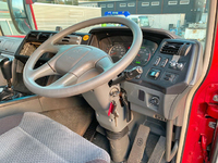 三菱ふそうスーパーグレートアルミウイング大型（10t）[写真32]