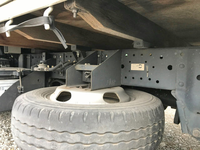 いすゞエルフ平ボディ小型（2t・3t）[写真10]