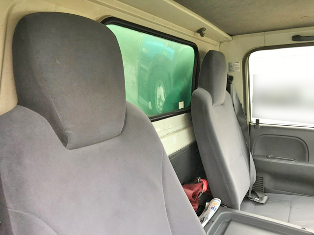 いすゞエルフ平ボディ小型（2t・3t）[写真15]