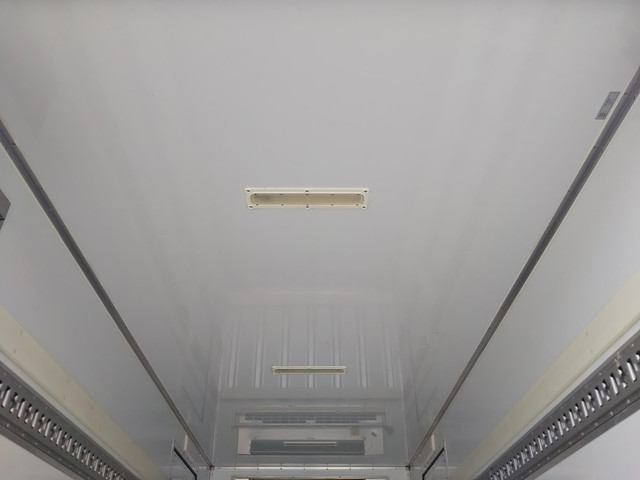 いすゞエルフ冷凍車（冷蔵車）小型（2t・3t）[写真13]