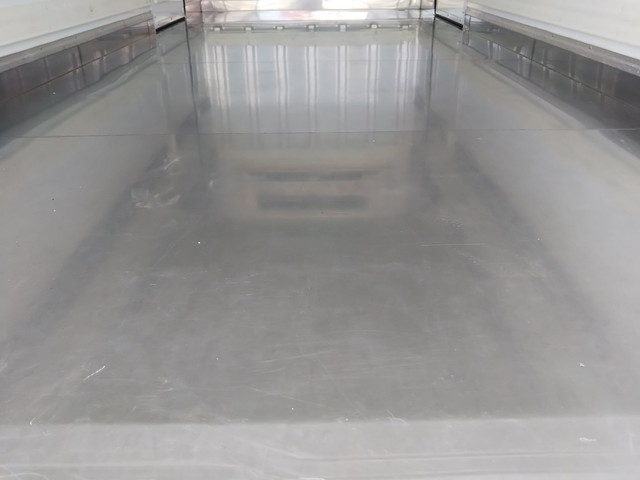 いすゞエルフ冷凍車（冷蔵車）小型（2t・3t）[写真15]