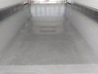 いすゞエルフ冷凍車（冷蔵車）小型（2t・3t）[写真15]