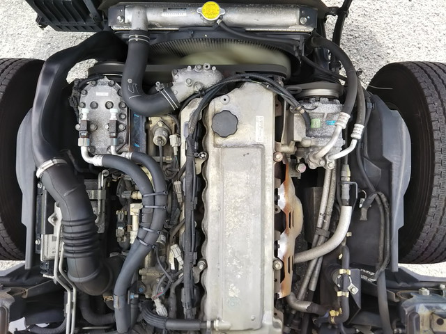 いすゞエルフ冷凍車（冷蔵車）小型（2t・3t）[写真22]