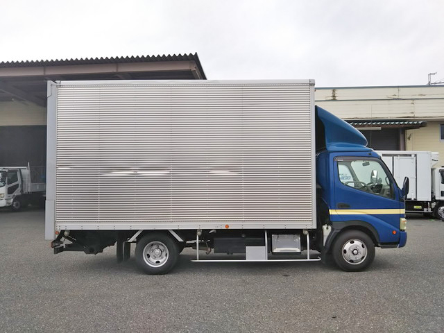 日野デュトロアルミバン小型（2t・3t）[写真06]