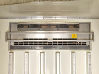 いすゞエルフ冷凍車（冷蔵車）小型（2t・3t）[写真15]