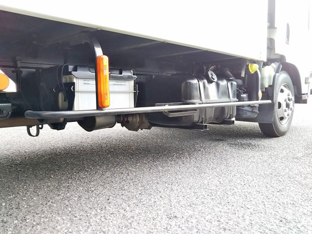 いすゞエルフ冷凍車（冷蔵車）小型（2t・3t）[写真19]