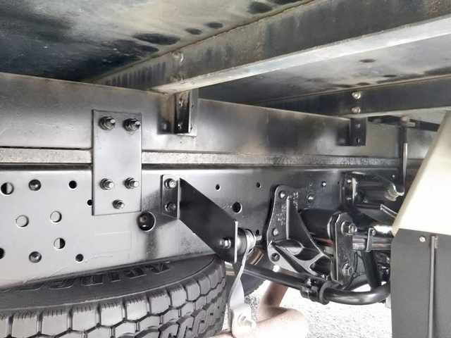 いすゞエルフ冷凍車（冷蔵車）小型（2t・3t）[写真23]