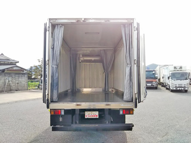 いすゞエルフ冷凍車（冷蔵車）小型（2t・3t）[写真09]