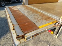 トヨタダイナアルミバン小型（2t・3t）[写真14]