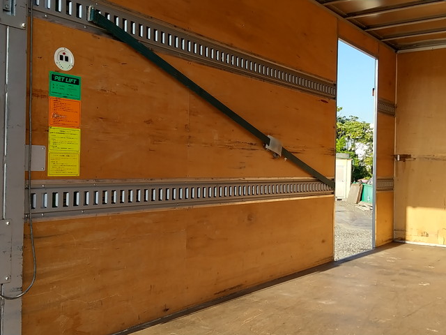 トヨタダイナアルミバン小型（2t・3t）[写真18]