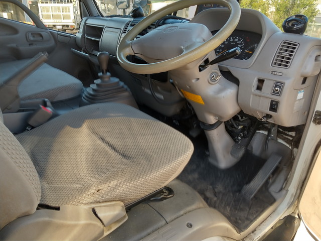 トヨタダイナアルミバン小型（2t・3t）[写真35]