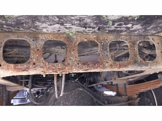 いすゞフォワードミキサー車（コンクリートミキサー）中型（4t）[写真10]