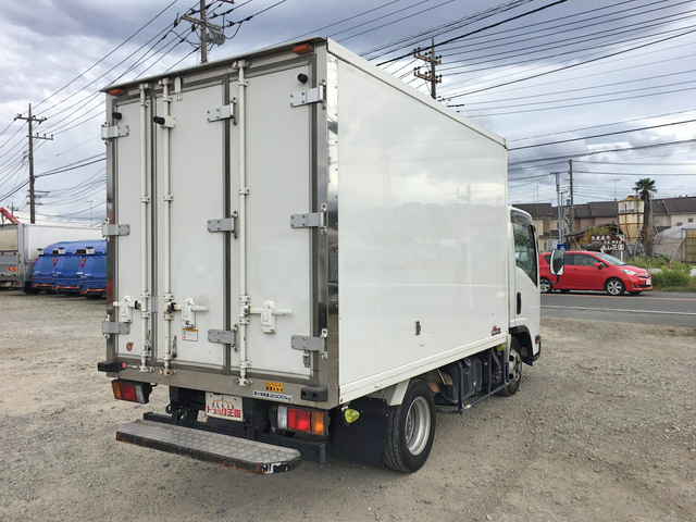 いすゞエルフ冷凍車（冷蔵車）小型（2t・3t）[写真02]