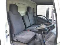 いすゞエルフ冷凍車（冷蔵車）小型（2t・3t）[写真29]