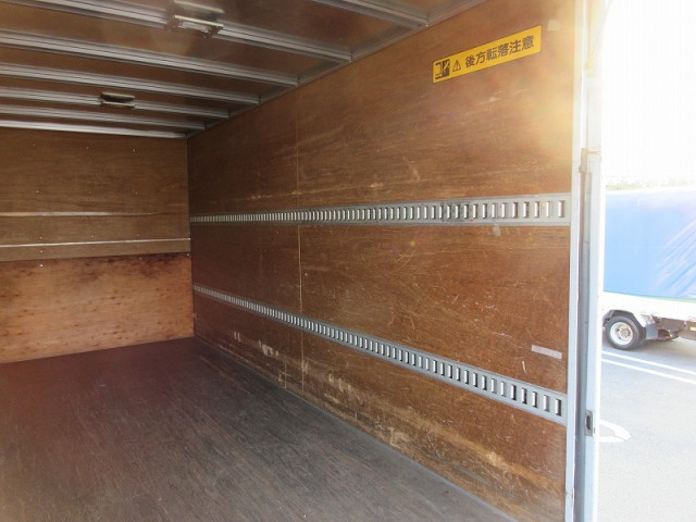 日野デュトロアルミバン小型（2t・3t）[写真16]